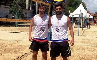 Dupla mato-grossense é campeã nacional de futevôlei