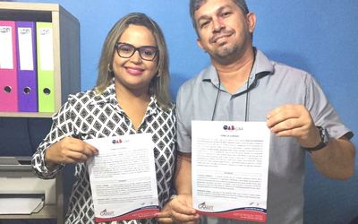 CAA/MT Cáceres firma convênio com DCE Papelaria e Serviços